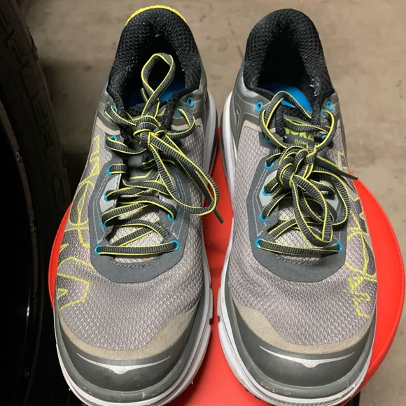 Hoka running shoes size 10, practically new - Picture 3 of 5